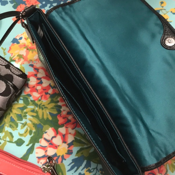 Purse - Picture 3 of 3